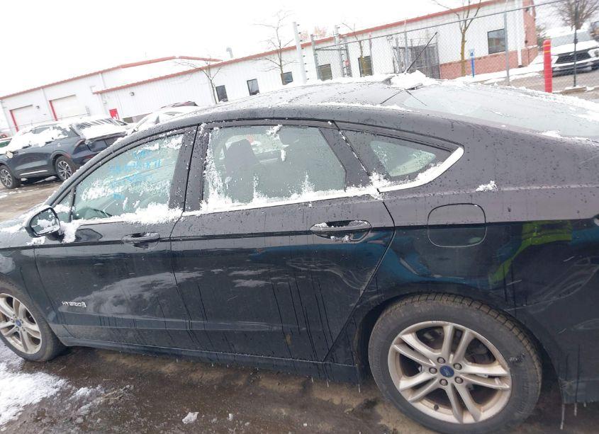 Photo 14 of 2018 Ford Fusion HYBRID SE (VIN 3FA6P0LU1JR138903)