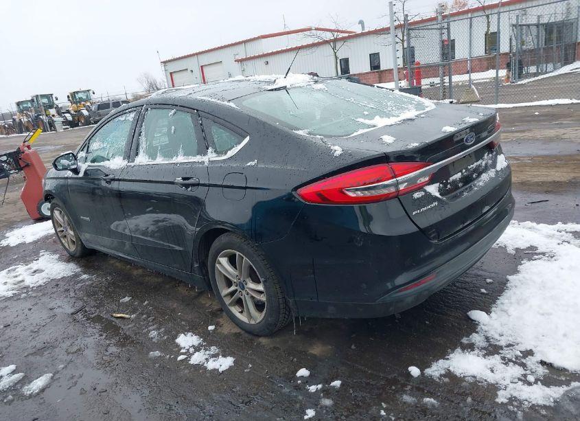 Photo 3 of 2018 Ford Fusion HYBRID SE (VIN 3FA6P0LU1JR138903)