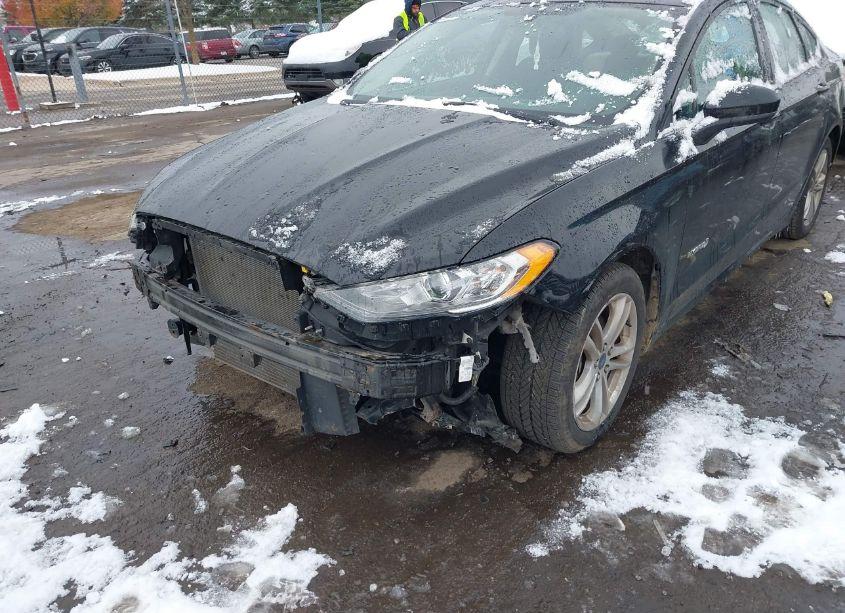 Photo 6 of 2018 Ford Fusion HYBRID SE (VIN 3FA6P0LU1JR138903)