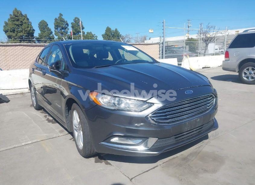 2018 Ford Fusion HYBRID SE (VIN 3FA6P0LU1JR162070) main photo
