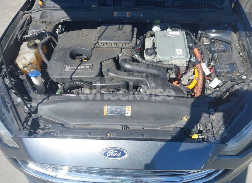 Photo 10 of 2018 Ford Fusion HYBRID SE (VIN 3FA6P0LU1JR162070)