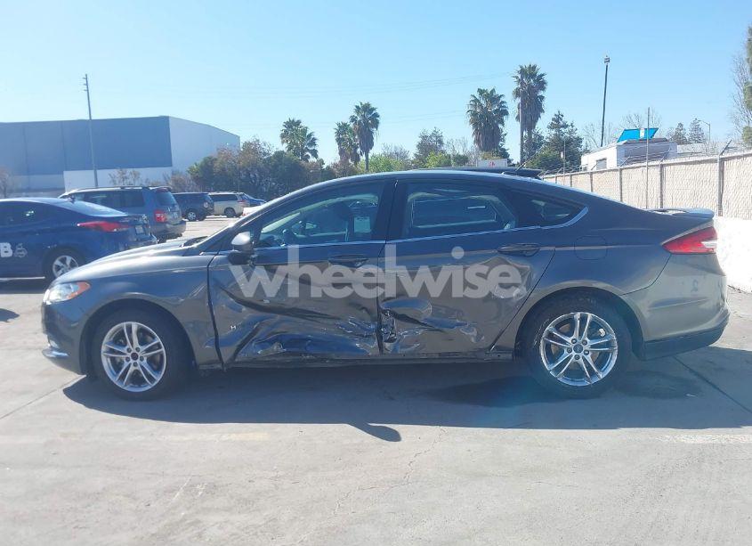 Photo 14 of 2018 Ford Fusion HYBRID SE (VIN 3FA6P0LU1JR162070)