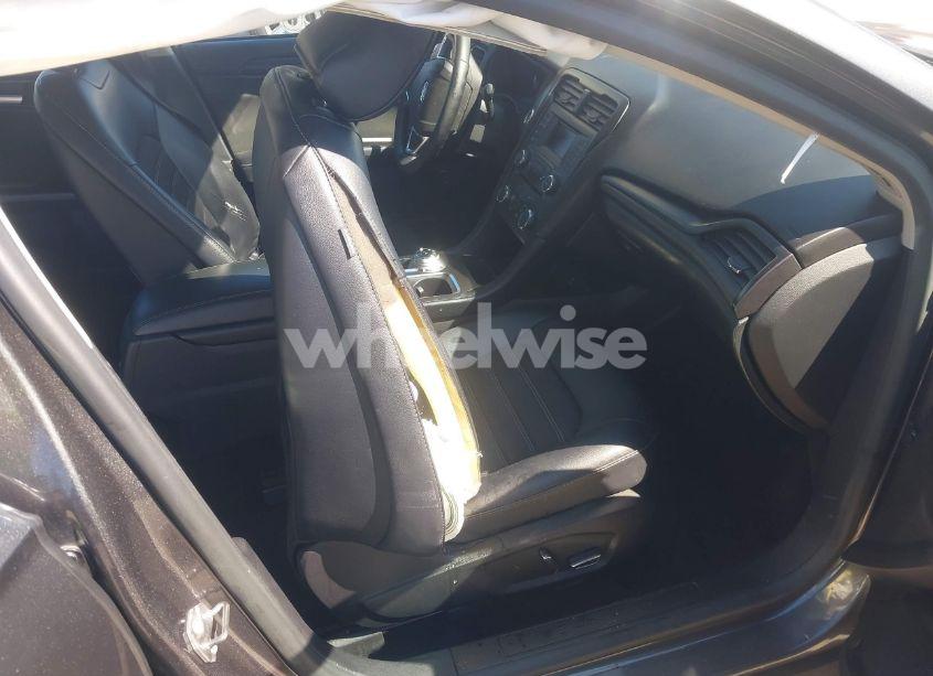 Photo 5 of 2018 Ford Fusion HYBRID SE (VIN 3FA6P0LU1JR162070)