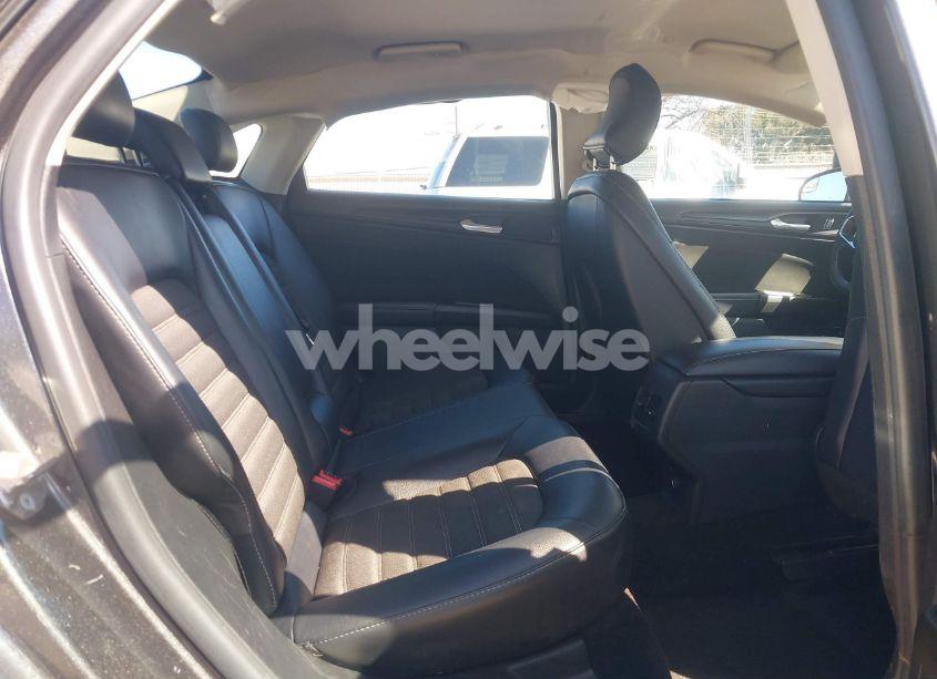 Photo 8 of 2018 Ford Fusion HYBRID SE (VIN 3FA6P0LU1JR162070)