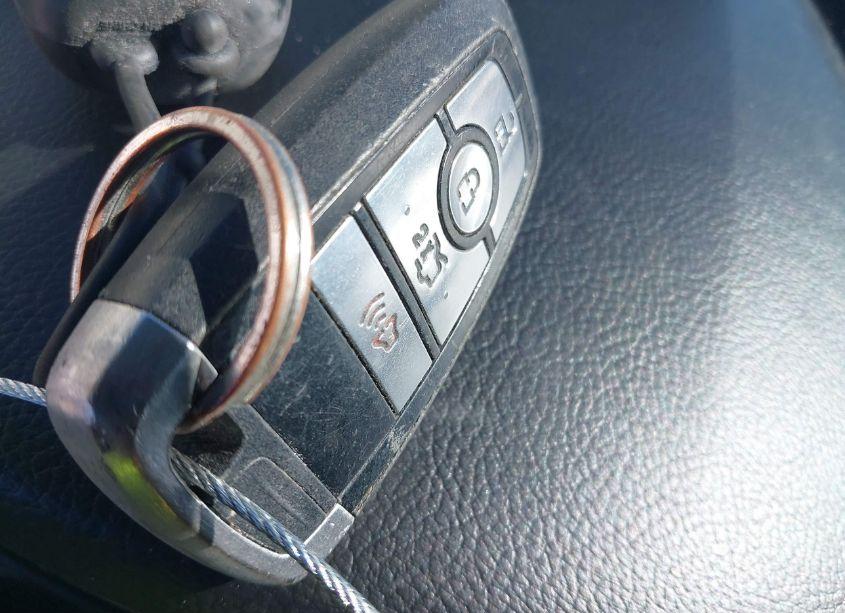 Photo 11 of 2018 Ford Fusion HYBRID SE (VIN 3FA6P0LU1JR163221)