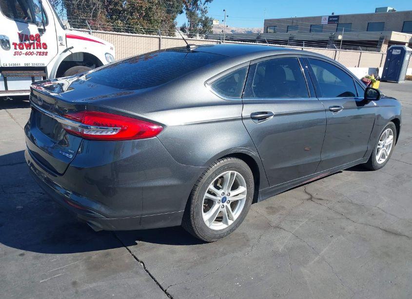 Photo 4 of 2018 Ford Fusion HYBRID SE (VIN 3FA6P0LU1JR163221)