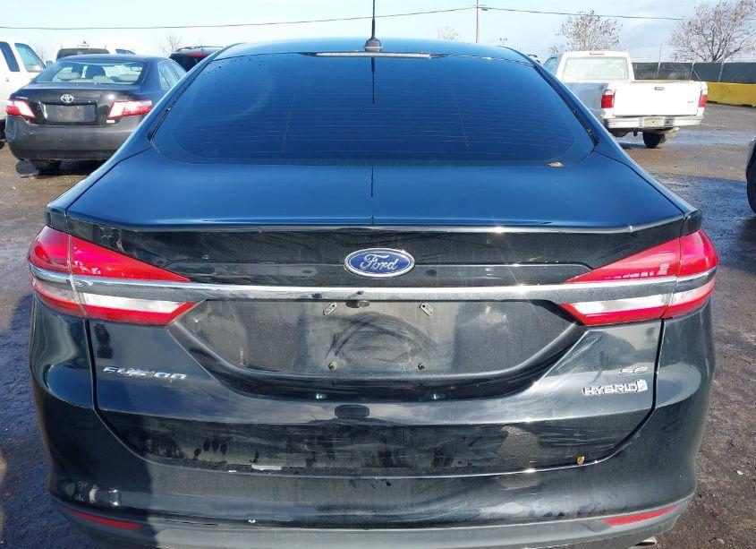 Photo 16 of 2018 Ford Fusion HYBRID SE (VIN 3FA6P0LU1JR173215)