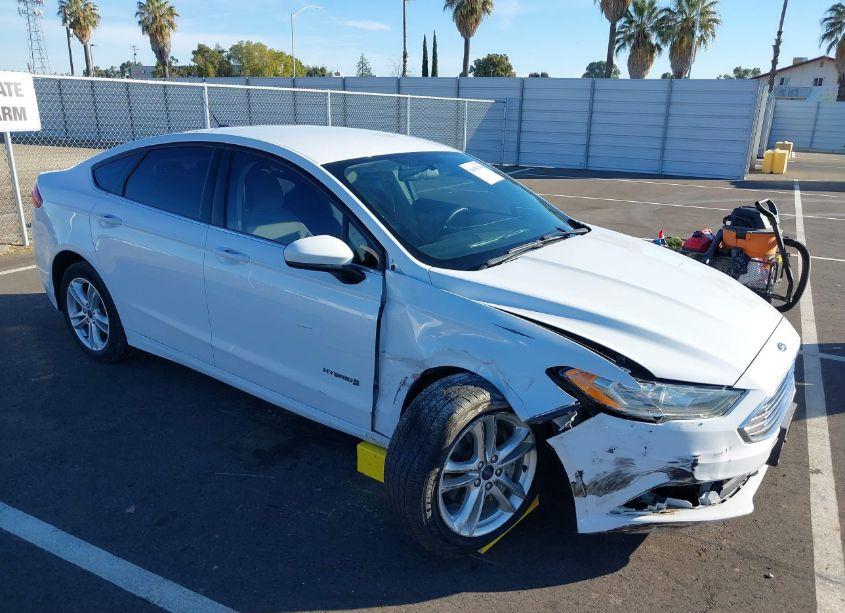2018 Ford Fusion HYBRID SE (VIN 3FA6P0LU1JR262427) main photo