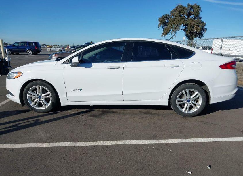 Photo 14 of 2018 Ford Fusion HYBRID SE (VIN 3FA6P0LU1JR262427)