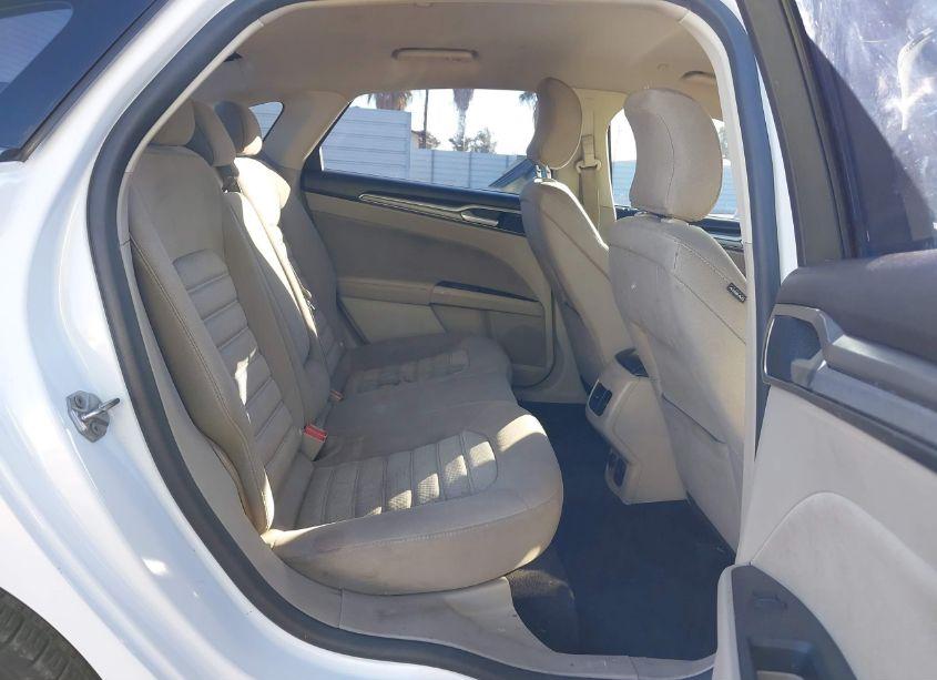 Photo 8 of 2018 Ford Fusion HYBRID SE (VIN 3FA6P0LU1JR262427)