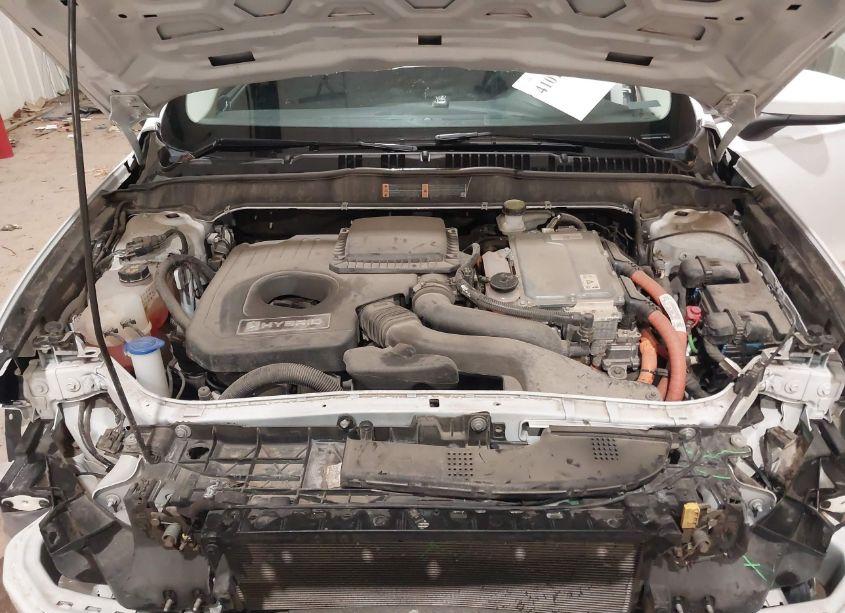 Photo 10 of 2018 Ford Fusion HYBRID SE (VIN 3FA6P0LU1JR285044)