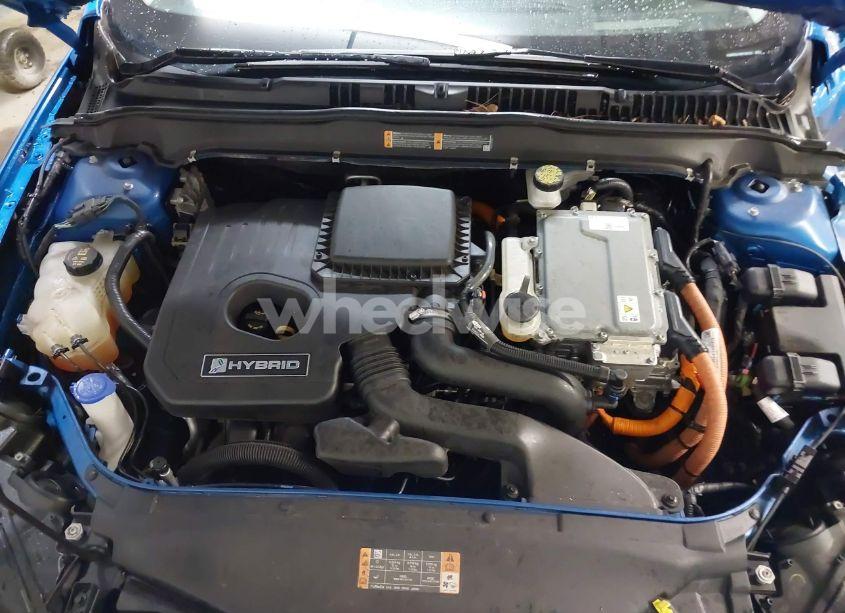 Photo 10 of 2019 Ford Fusion HYBRID SE (VIN 3FA6P0LU1KR102727)
