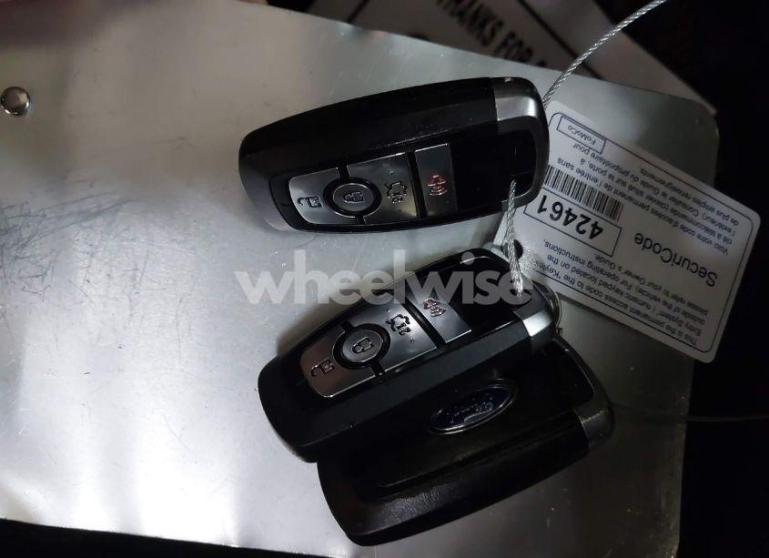 Photo 11 of 2019 Ford Fusion HYBRID SE (VIN 3FA6P0LU1KR102727)