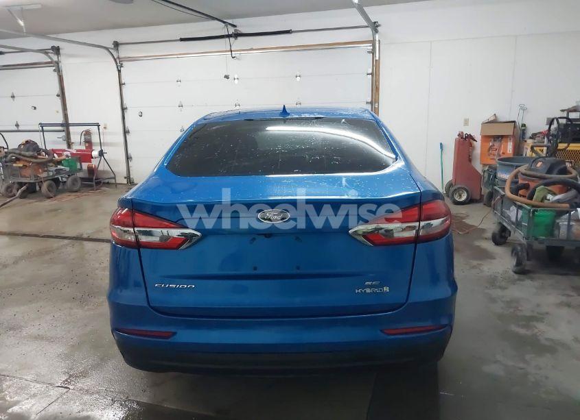 Photo 17 of 2019 Ford Fusion HYBRID SE (VIN 3FA6P0LU1KR102727)