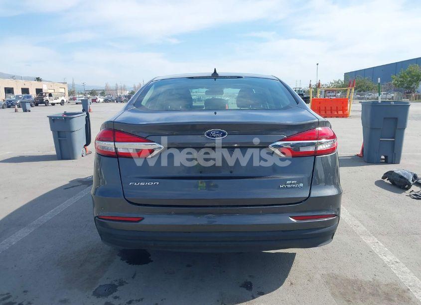 Photo 17 of 2019 Ford Fusion HYBRID SE (VIN 3FA6P0LU1KR271565)