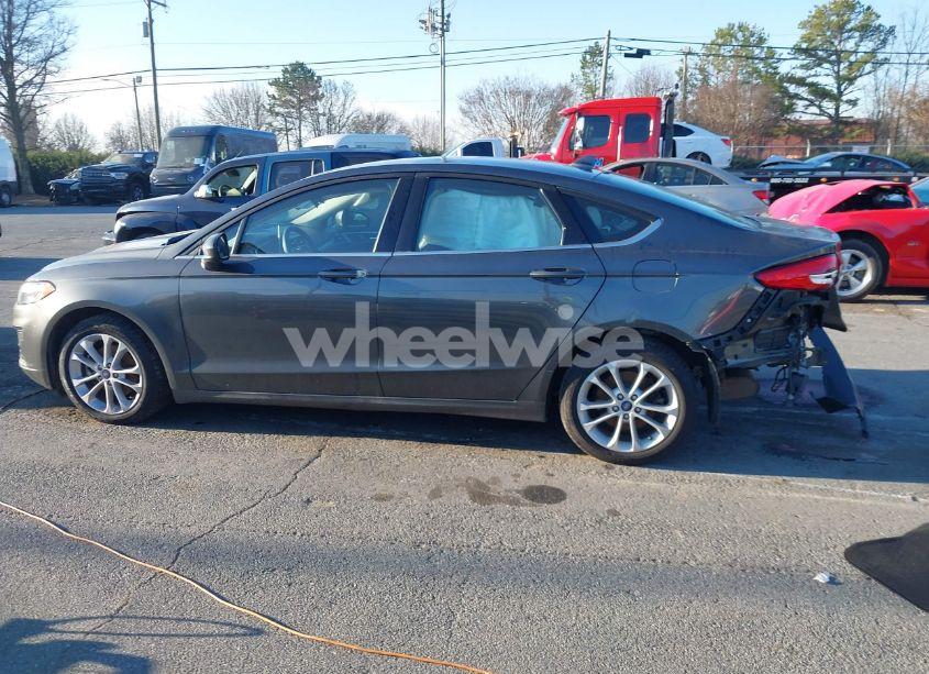 Photo 14 of 2020 Ford Fusion HYBRID SE (VIN 3FA6P0LU1LR176764)