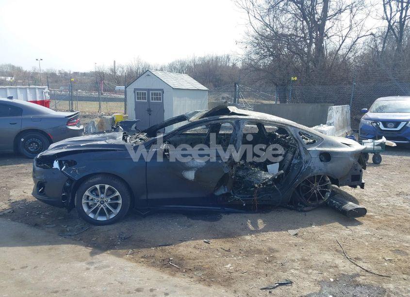 Photo 12 of 2020 Ford Fusion HYBRID SE (VIN 3FA6P0LU1LR183729)