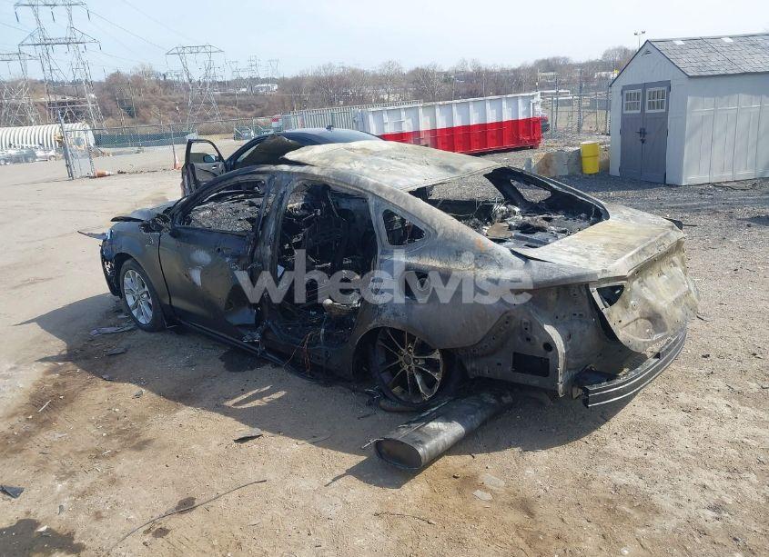 Photo 3 of 2020 Ford Fusion HYBRID SE (VIN 3FA6P0LU1LR183729)