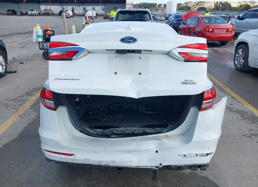 Photo 16 of 2020 Ford Fusion HYBRID SE (VIN 3FA6P0LU1LR237546)