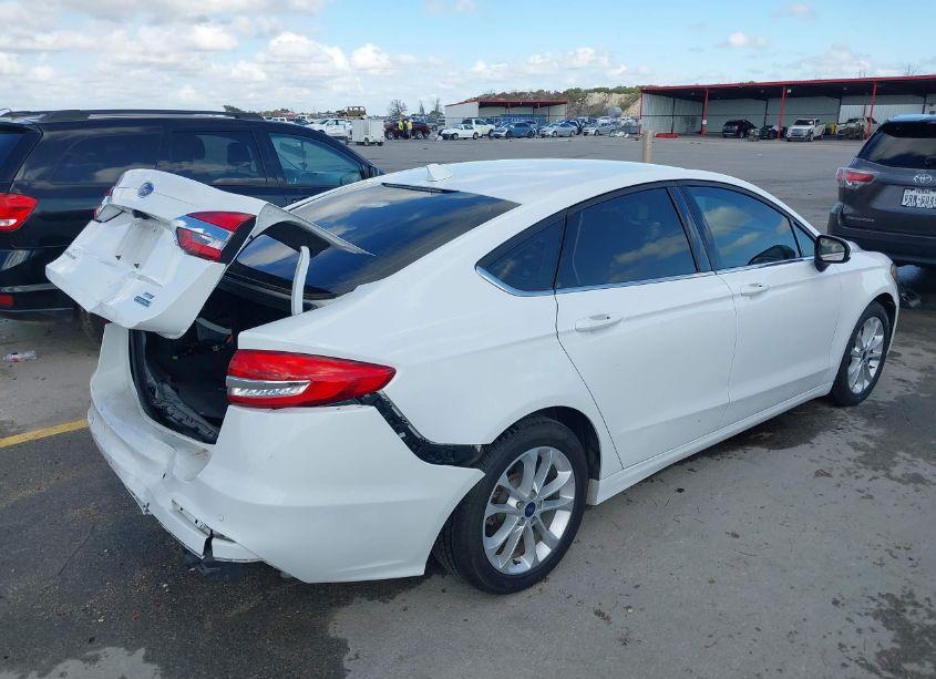 Photo 4 of 2020 Ford Fusion HYBRID SE (VIN 3FA6P0LU1LR237546)