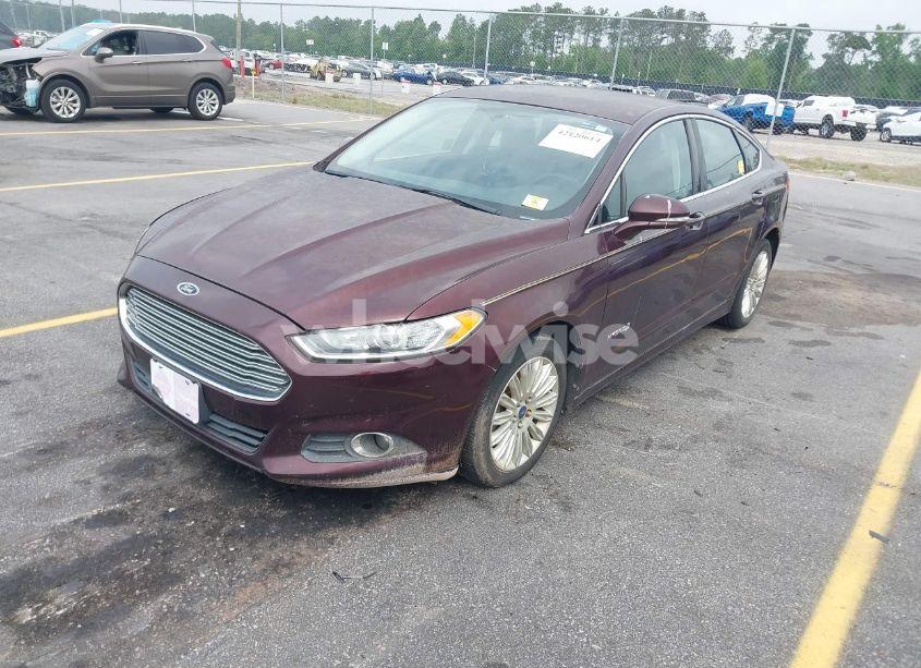 Photo 2 of 2013 Ford Fusion HYBRID SE (VIN 3FA6P0LU2DR178539)