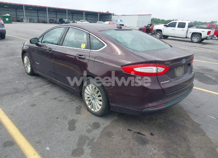 Photo 3 of 2013 Ford Fusion HYBRID SE (VIN 3FA6P0LU2DR178539)