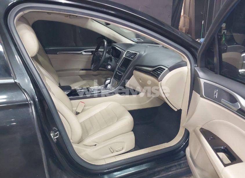 Photo 5 of 2013 Ford Fusion HYBRID SE (VIN 3FA6P0LU2DR232423)