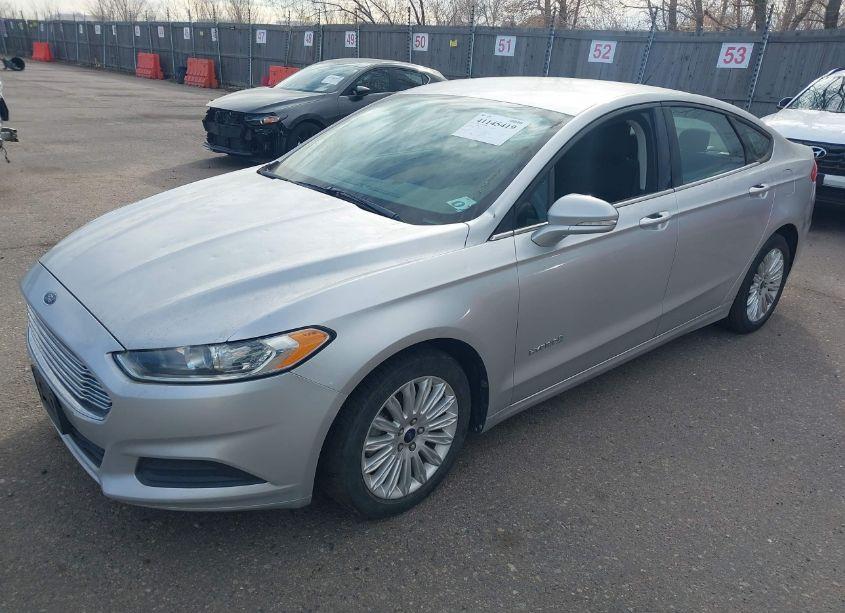 Photo 2 of 2013 Ford Fusion HYBRID SE (VIN 3FA6P0LU2DR298602)
