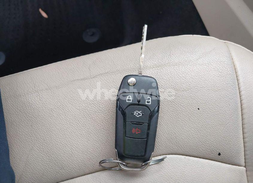 Photo 11 of 2014 Ford Fusion HYBRID SE (VIN 3FA6P0LU2ER107827)