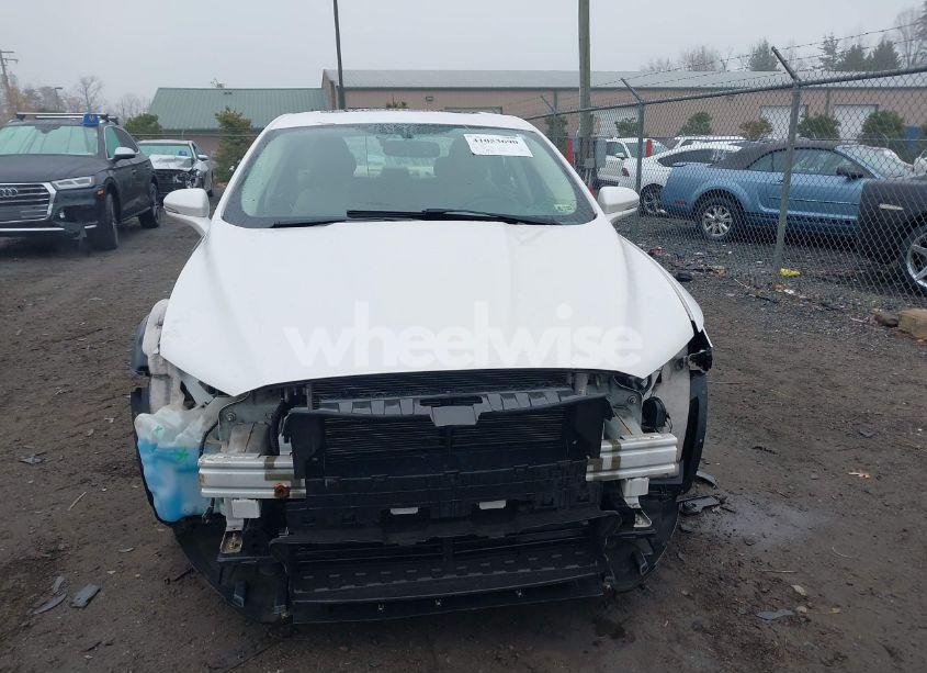 Photo 13 of 2014 Ford Fusion HYBRID SE (VIN 3FA6P0LU2ER107827)