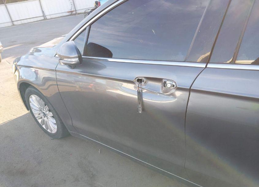 Photo 14 of 2014 Ford Fusion HYBRID SE (VIN 3FA6P0LU2ER136695)