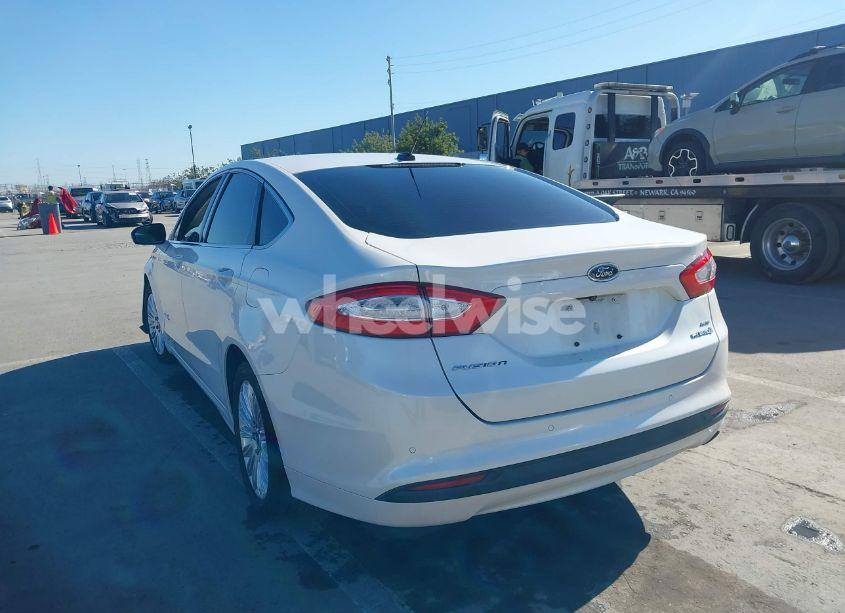 Photo 3 of 2014 Ford Fusion HYBRID SE (VIN 3FA6P0LU2ER170460)