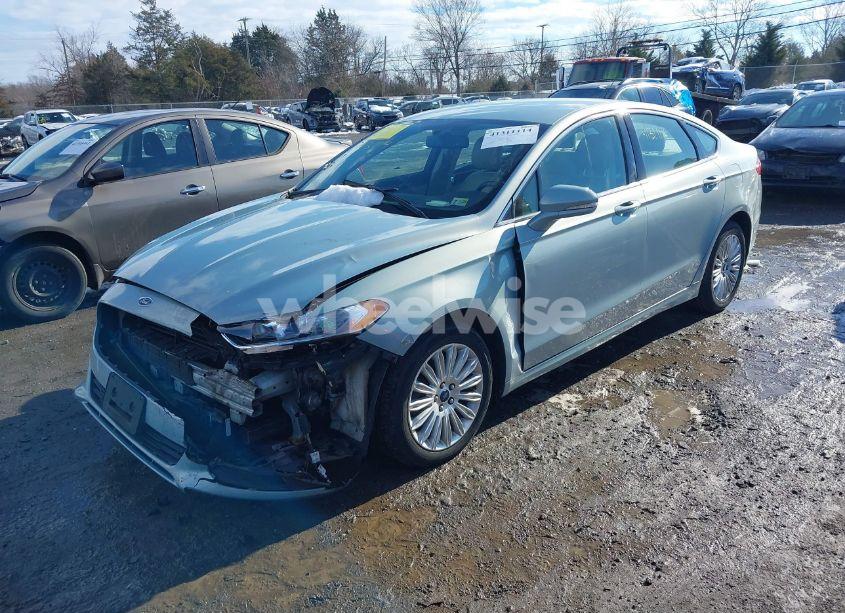 Photo 2 of 2014 Ford Fusion HYBRID SE (VIN 3FA6P0LU2ER182740)