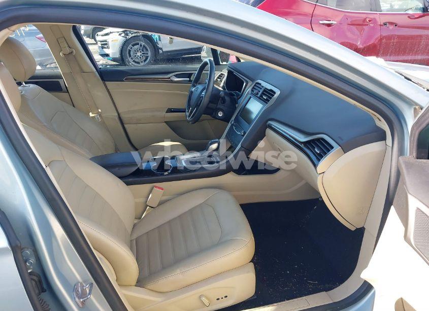 Photo 5 of 2014 Ford Fusion HYBRID SE (VIN 3FA6P0LU2ER182740)