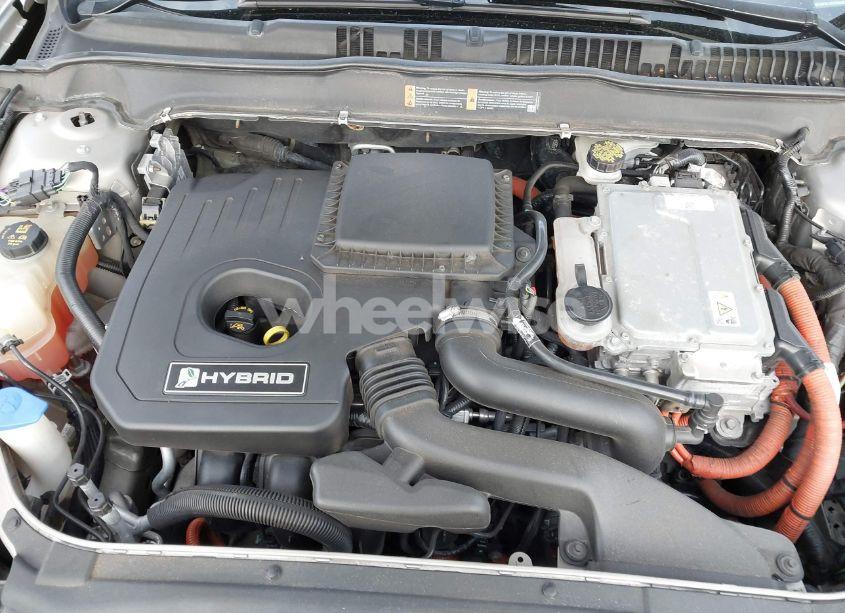 Photo 10 of 2015 Ford Fusion HYBRID SE (VIN 3FA6P0LU2FR265621)