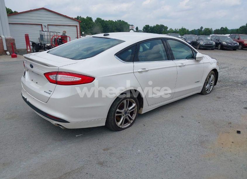Photo 4 of 2015 Ford Fusion HYBRID SE (VIN 3FA6P0LU2FR305597)