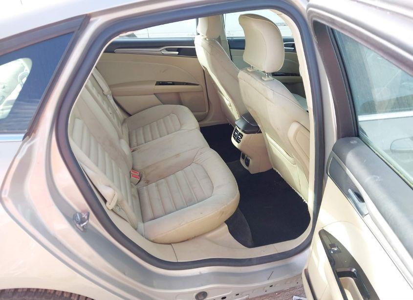 Photo 8 of 2015 Ford Fusion HYBRID SE (VIN 3FA6P0LU2FR308984)