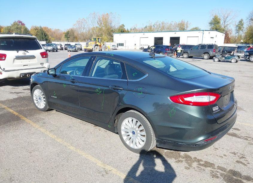 Photo 3 of 2016 Ford Fusion HYBRID SE (VIN 3FA6P0LU2GR123979)