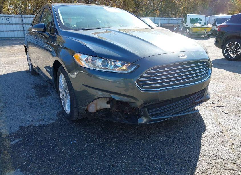Photo 6 of 2016 Ford Fusion HYBRID SE (VIN 3FA6P0LU2GR123979)