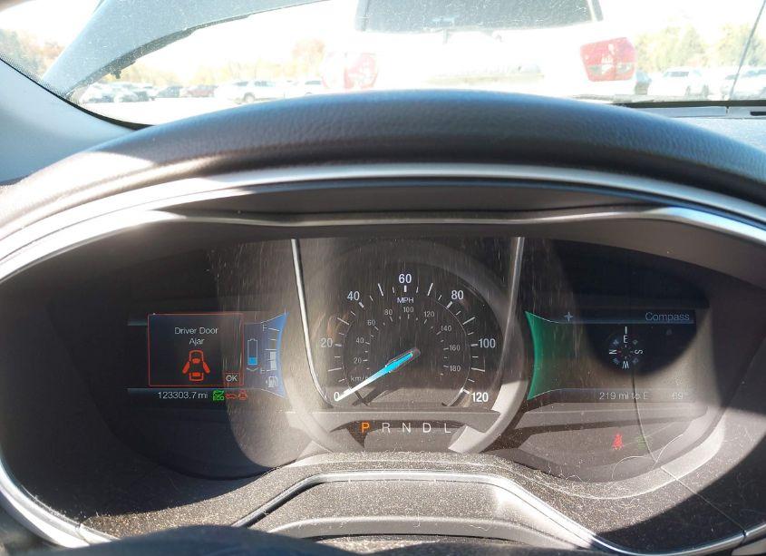 Photo 7 of 2016 Ford Fusion HYBRID SE (VIN 3FA6P0LU2GR123979)