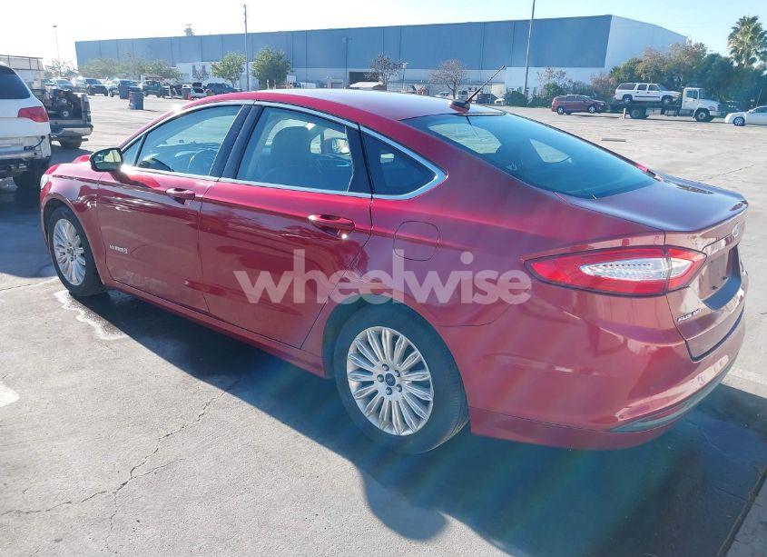 Photo 3 of 2016 Ford Fusion HYBRID SE (VIN 3FA6P0LU2GR187567)