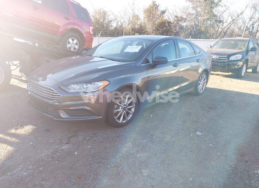 Photo 2 of 2017 Ford Fusion HYBRID SE (VIN 3FA6P0LU2HR286228)