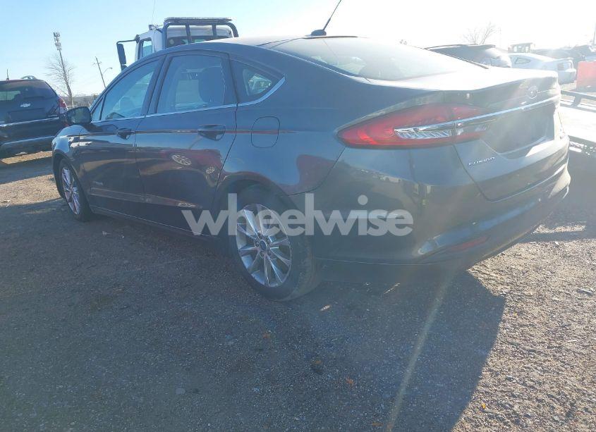 Photo 3 of 2017 Ford Fusion HYBRID SE (VIN 3FA6P0LU2HR286228)