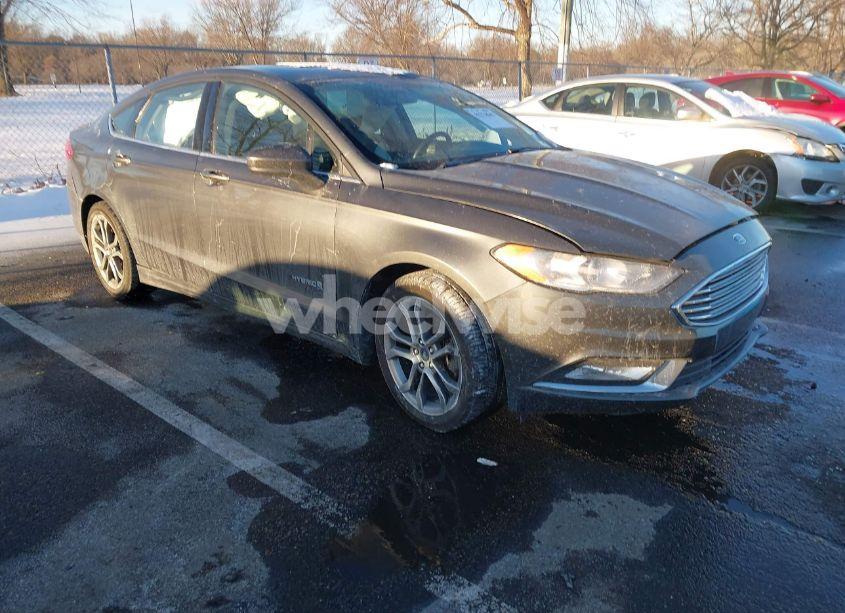 2017 Ford Fusion HYBRID SE (VIN 3FA6P0LU2HR324475) main photo