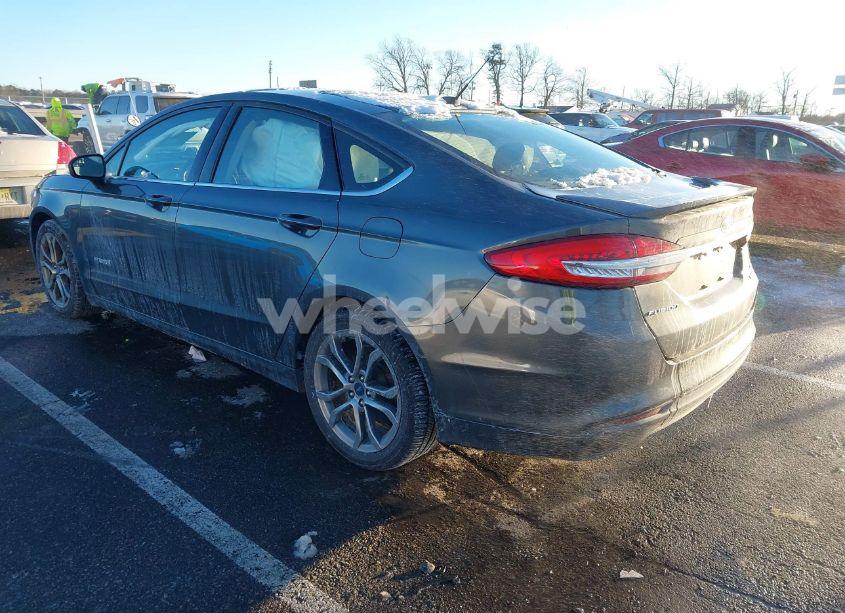 Photo 3 of 2017 Ford Fusion HYBRID SE (VIN 3FA6P0LU2HR324475)