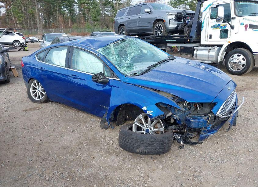 2017 Ford Fusion HYBRID SE (VIN 3FA6P0LU2HR357198) main photo