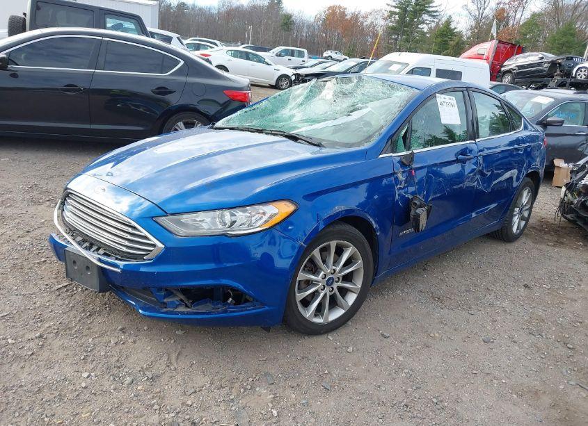 Photo 2 of 2017 Ford Fusion HYBRID SE (VIN 3FA6P0LU2HR357198)