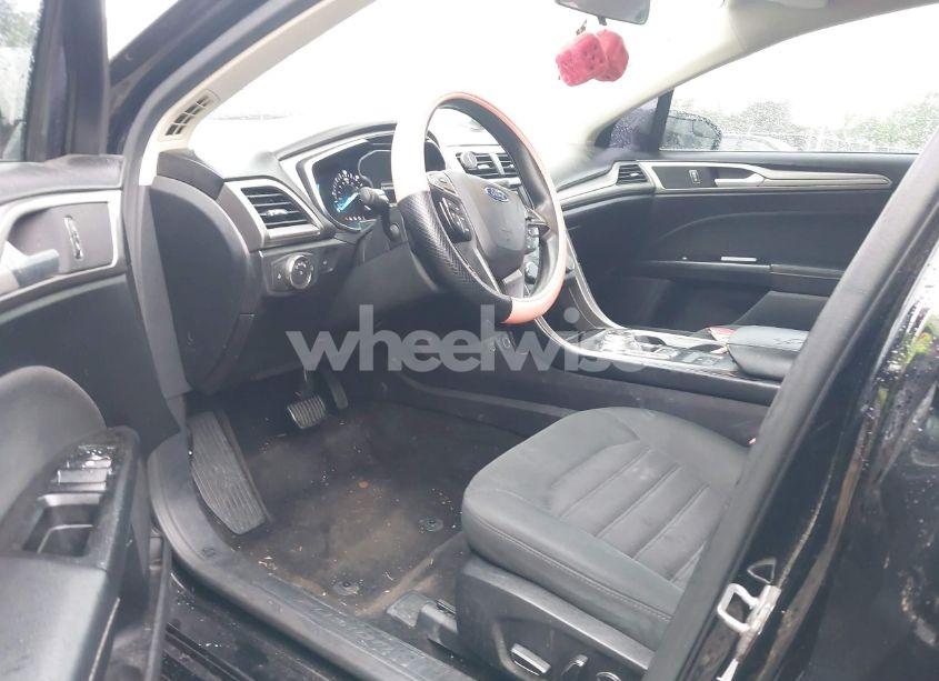 Photo 5 of 2017 Ford Fusion HYBRID SE (VIN 3FA6P0LU2HR358576)