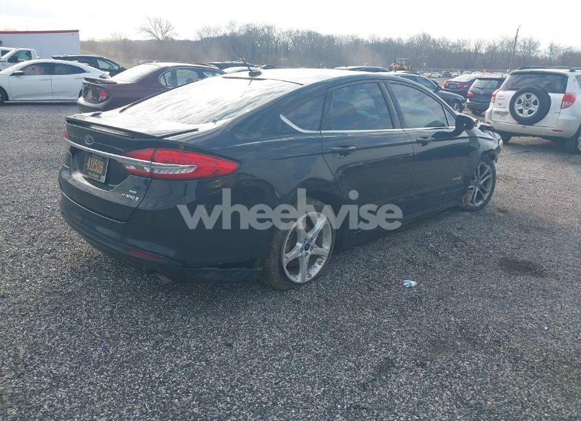 Photo 4 of 2017 Ford Fusion HYBRID SE (VIN 3FA6P0LU2HR373935)