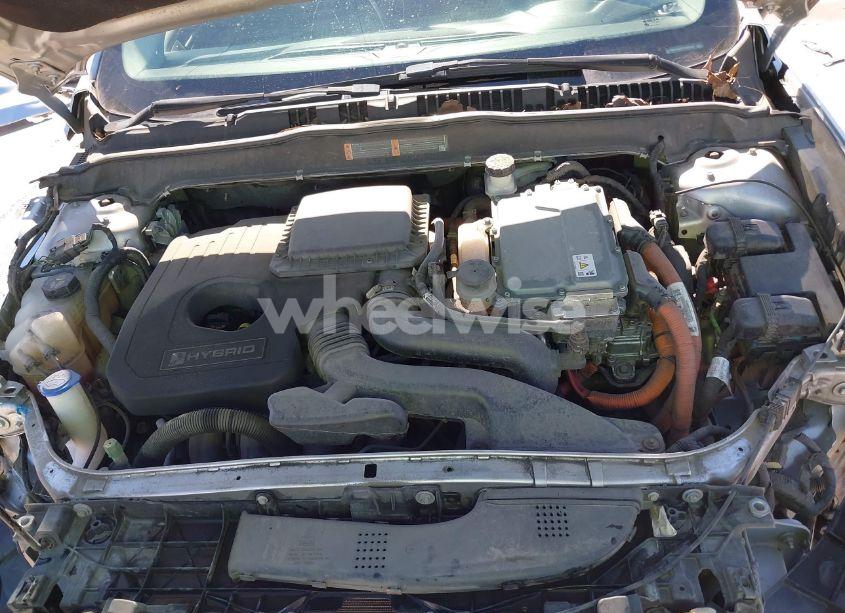 Photo 10 of 2017 Ford Fusion HYBRID SE (VIN 3FA6P0LU2HR380786)
